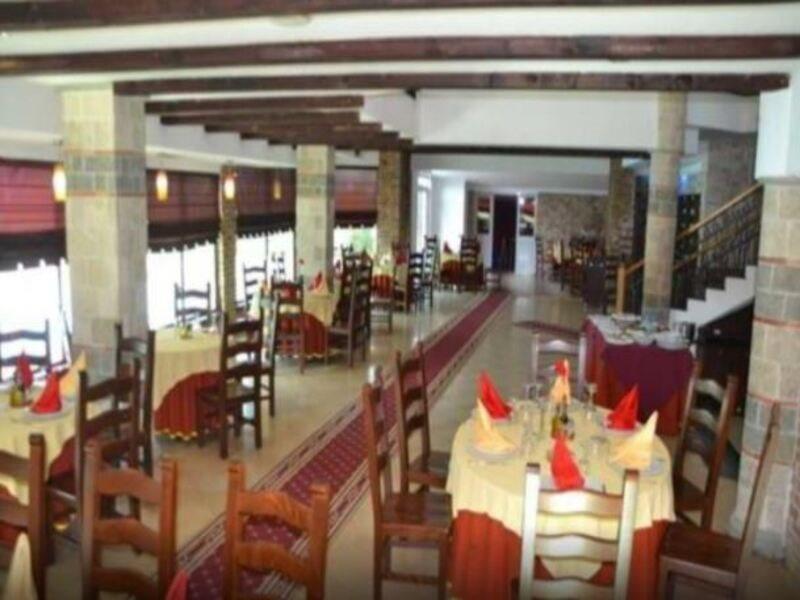 Hotel Vila Aeroport Rinas Екстер'єр фото