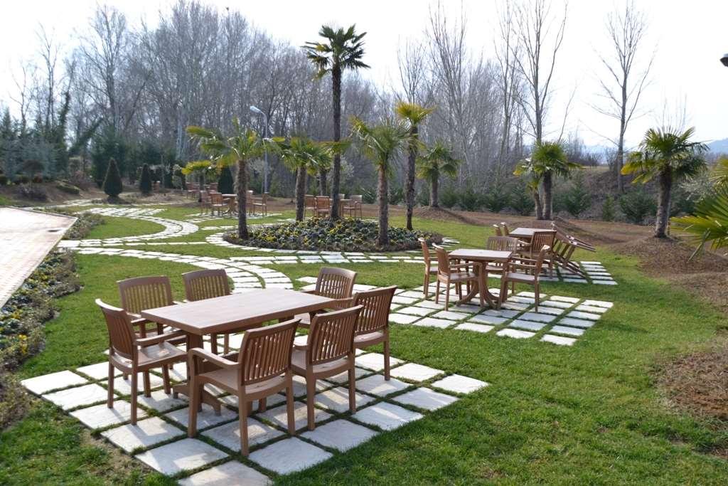 Hotel Vila Aeroport Rinas Зручності фото